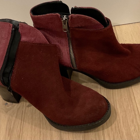 Boots - Picture 1 of 1